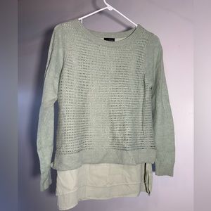 The Limited light green women’s sweater blouse size S,